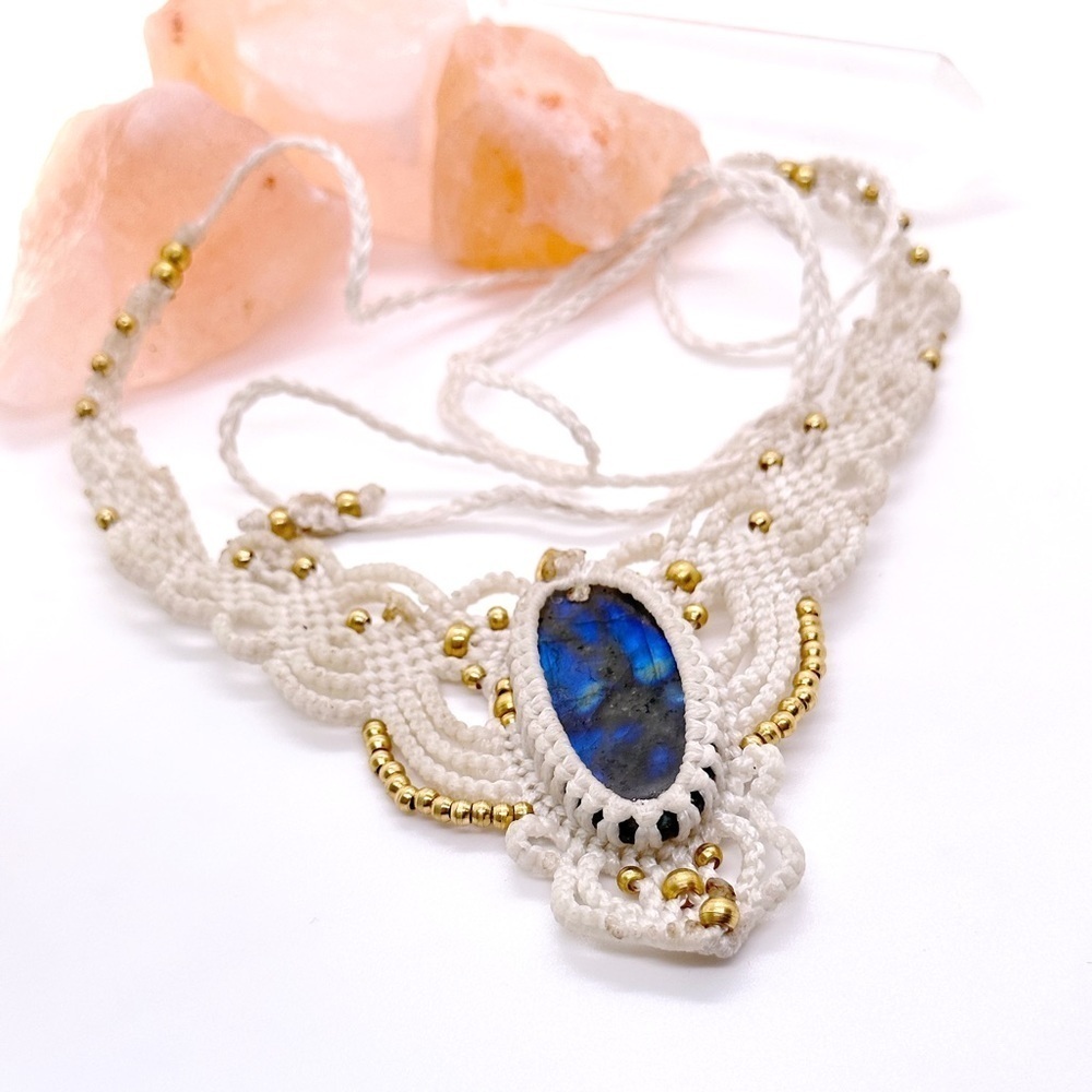 ARTISAN Handcrafted Macramé HugeLabradorite Crystal Boho Adjustable Necklace